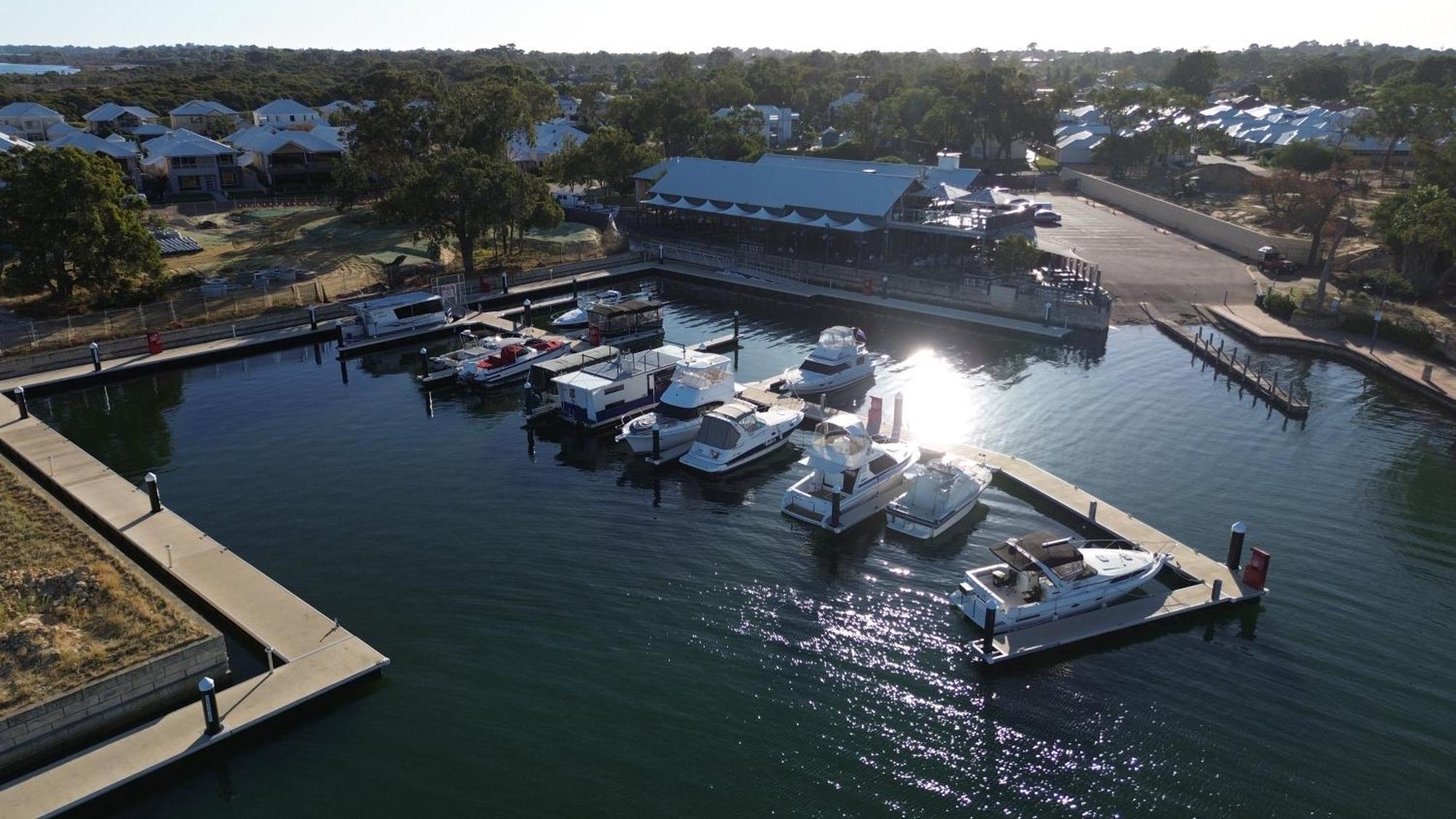 Quay 4* Mandurah