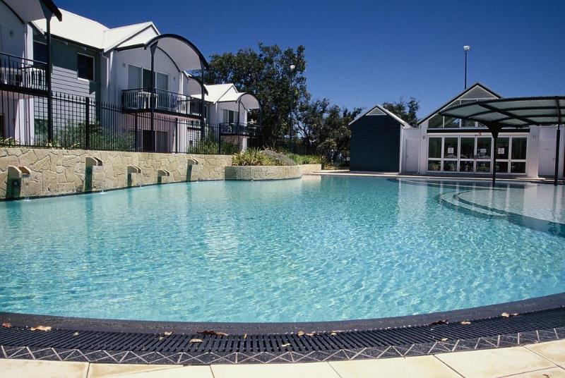 Resort Quay 4*